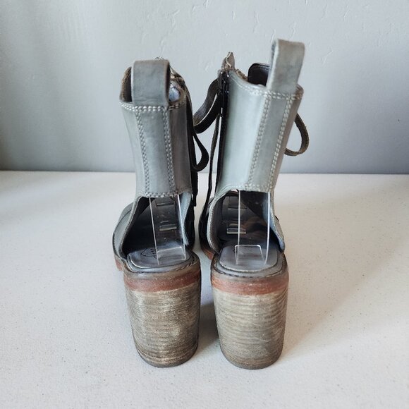 Free People Cut-Out Bootie "NEW" - Picture 5 of 16